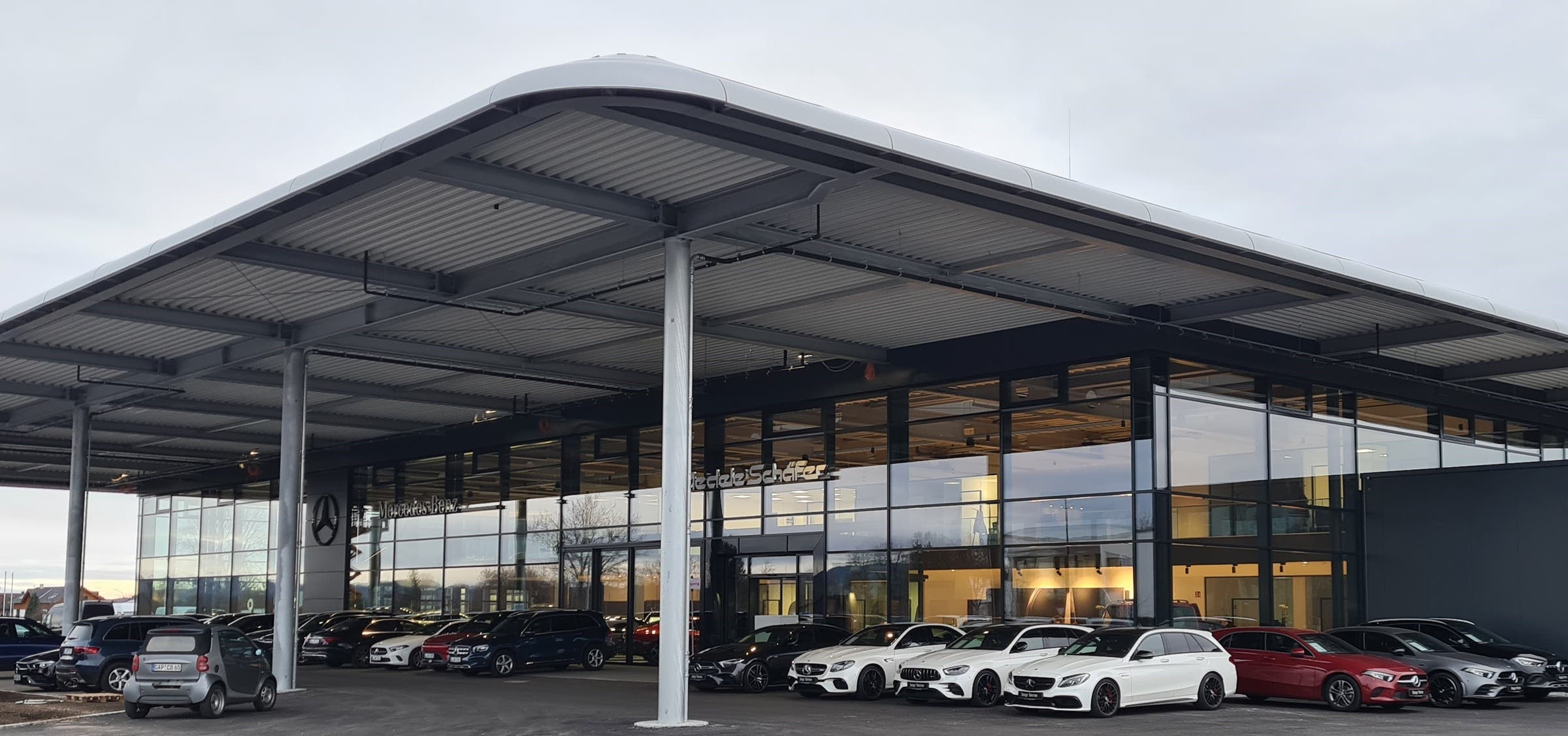 Mercedes-Benz Dealership